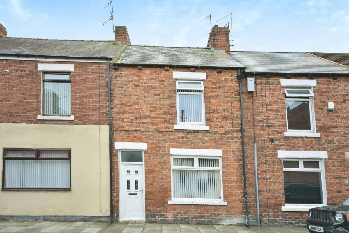 Gibson Street, Bishop Auckland — a refurbished 2-bedroom mid-terrace